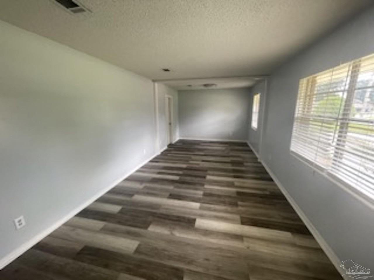 6511 Antietam Dr - Photo 3 of 23