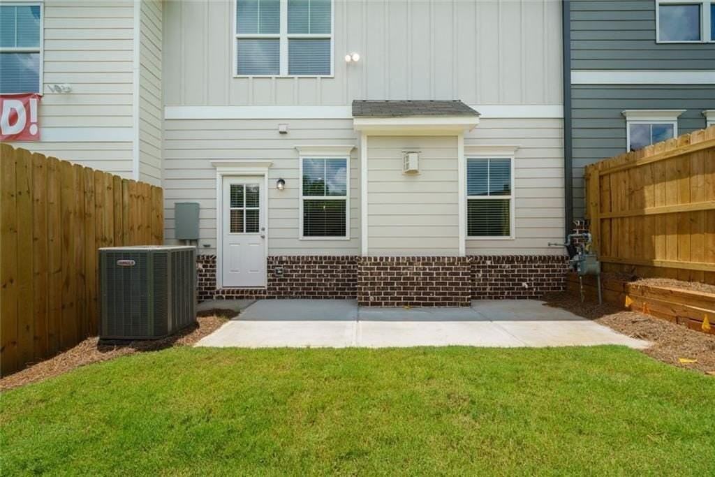 313 Niles Court - Photo 3 of 38