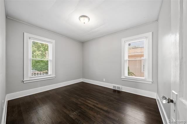 242 W Webster St - Photo 6 of 16