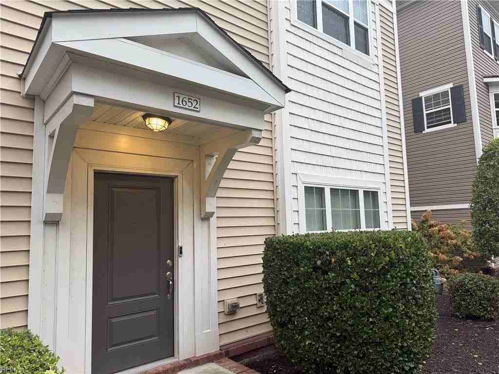 1652 Perla Dr - Photo 2 of 20