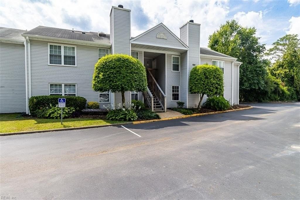 411 Sea Pointe Ct - Photo 3 of 25