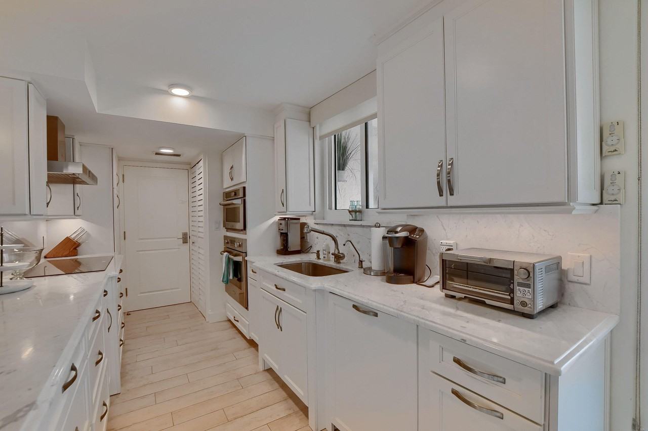 2000 S Ocean Blvd #705 - Photo 4 of 43