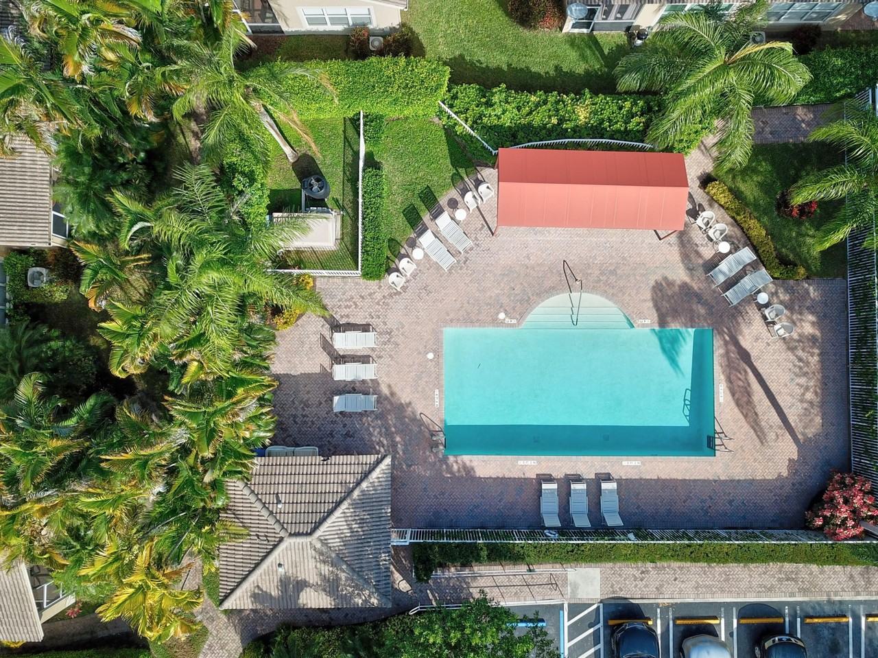 6420 Park Lake Cir - Photo 2 of 32