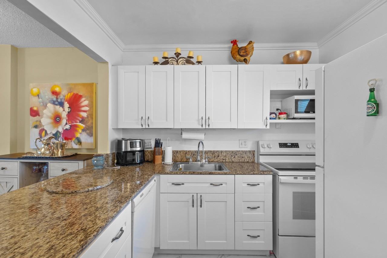 5401 Northwest Boca Raton Boulevard #227 - Photo 4 of 25