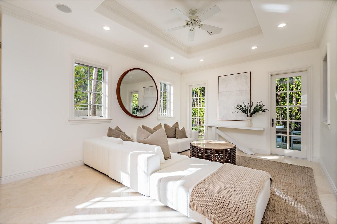 233 El Pueblo Way - Photo 7 of 29