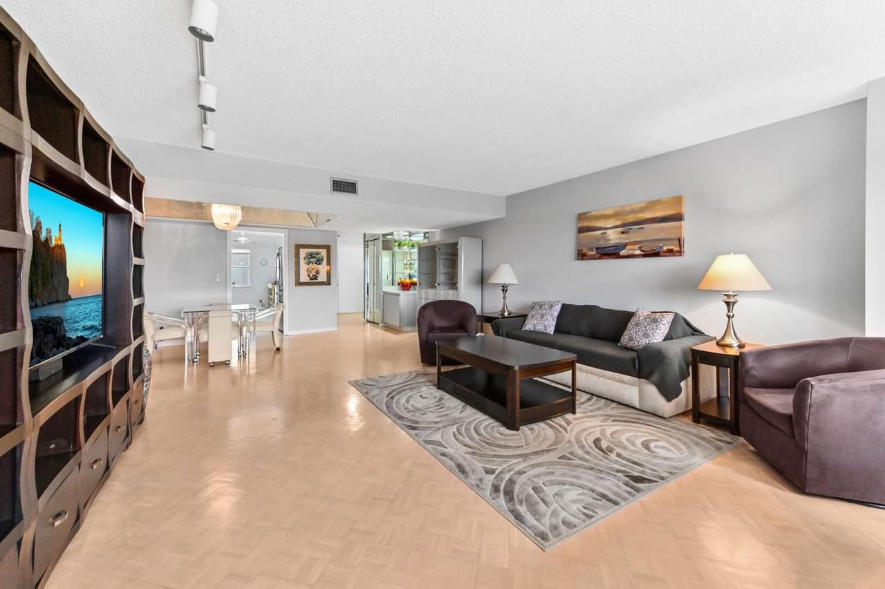 6768 10th Ave N #316 - Photo 4 of 39