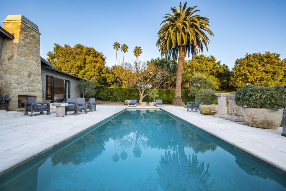 1190 Garden Ln - Photo 5 of 11