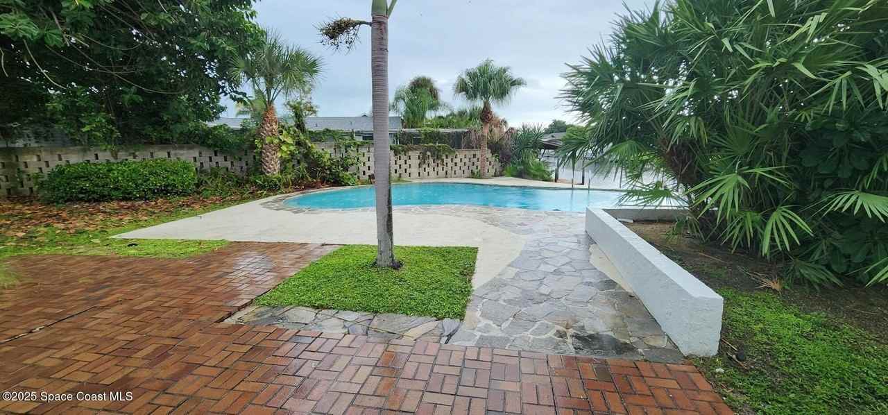 109 Via Havarre - Photo 2 of 21