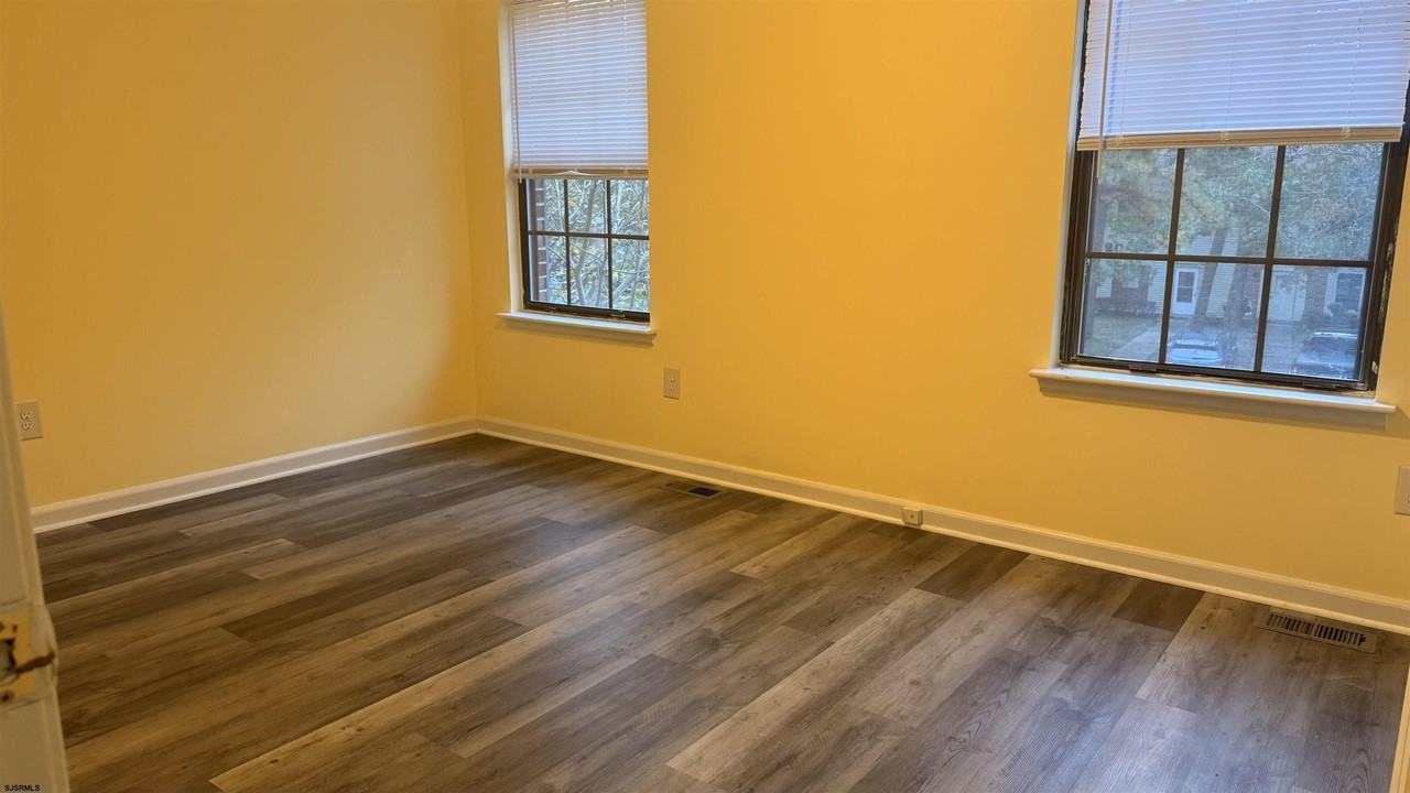 39 Greewich Dr - Photo 7 of 13