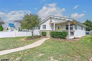 featured image of 303 24th St S