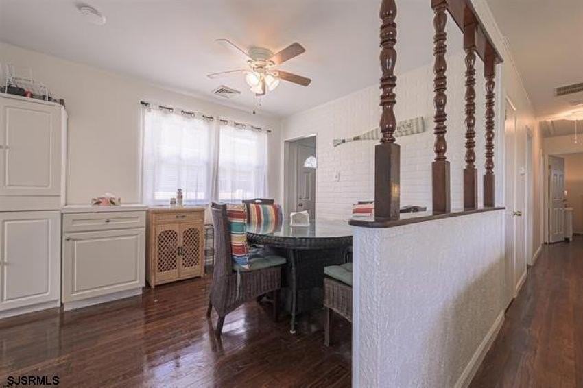 303 24th St S - Photo 4 of 12