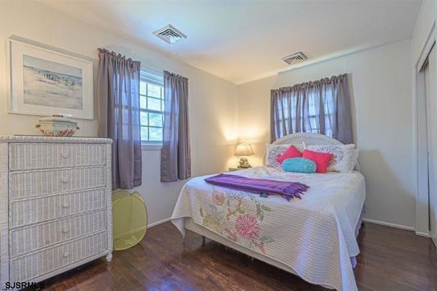 303 24th St S - Photo 7 of 12