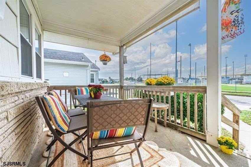 303 24th St S - Photo 2 of 15