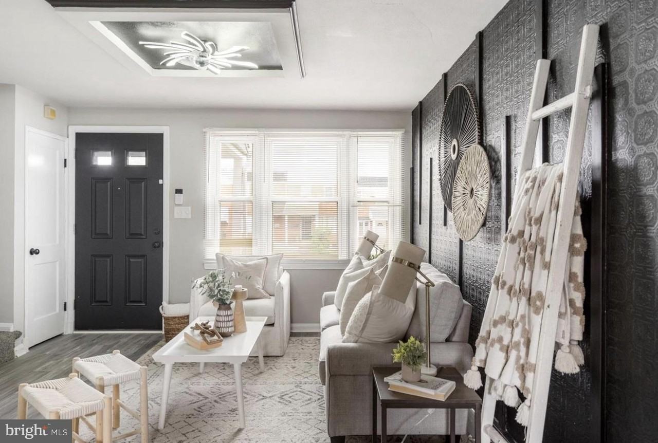 7509 Durwood Rd - Photo 5 of 24