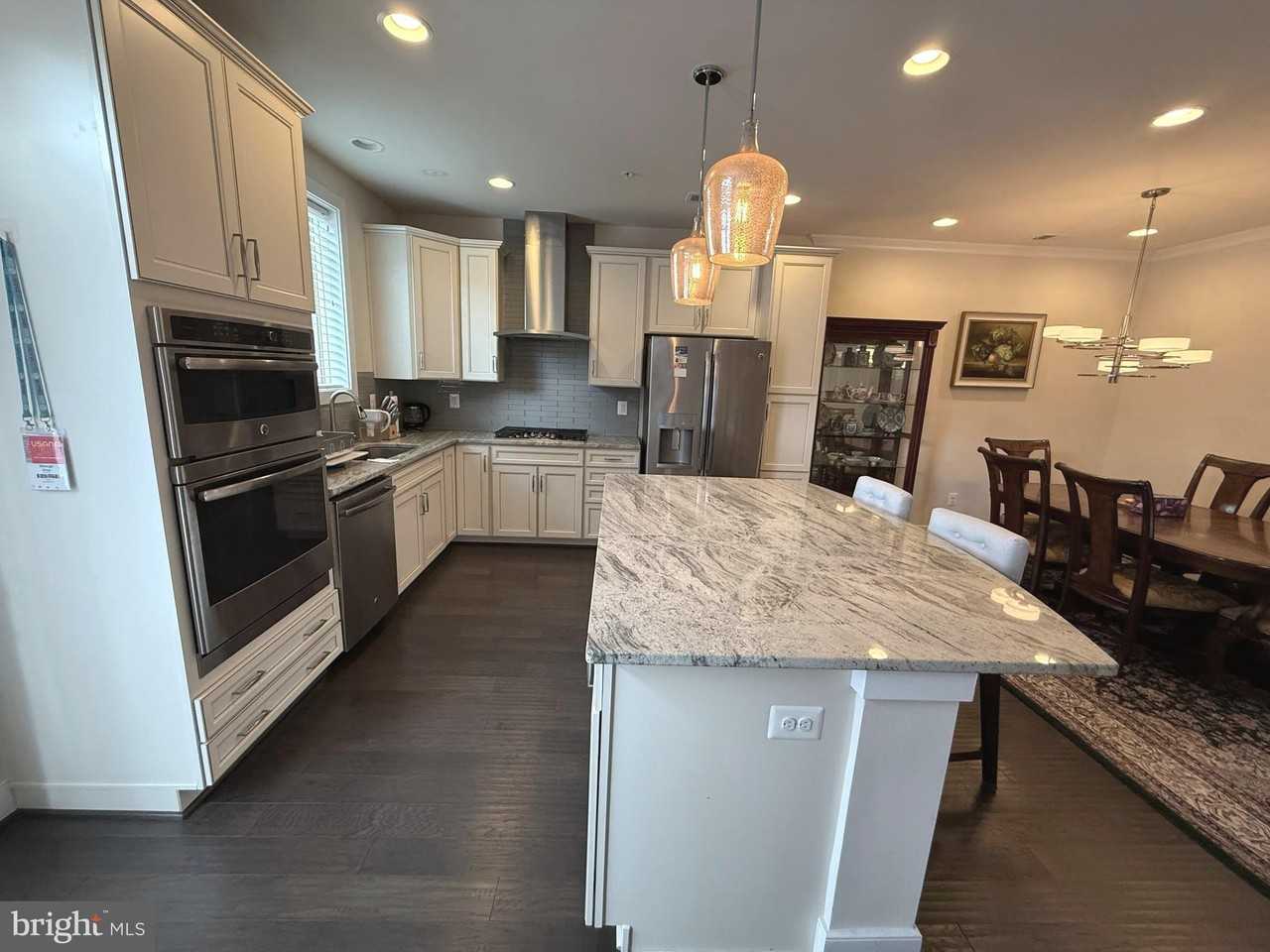 321 Hendrix Ave - Photo 7 of 32