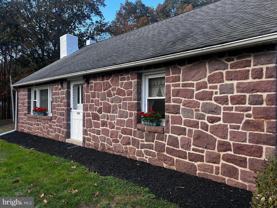 636 Ridgeway Rd - Photo 1 of 1