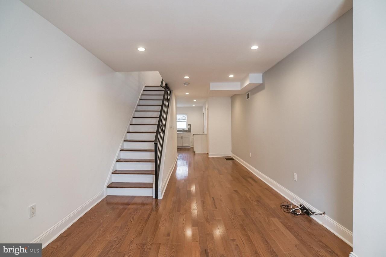 2040 East Sergeant Street - Photo 3 of 30