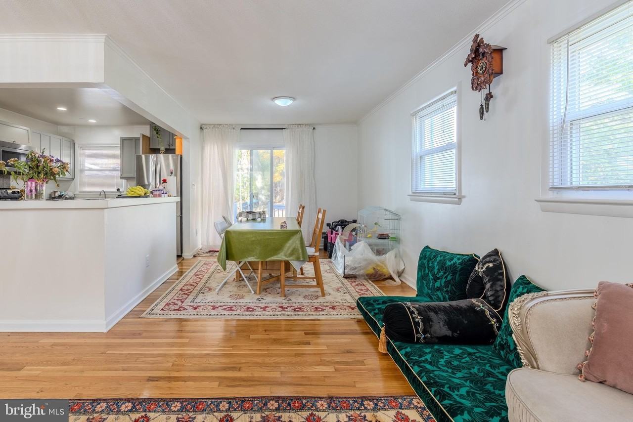 5626 Hershey Ln - Photo 5 of 37