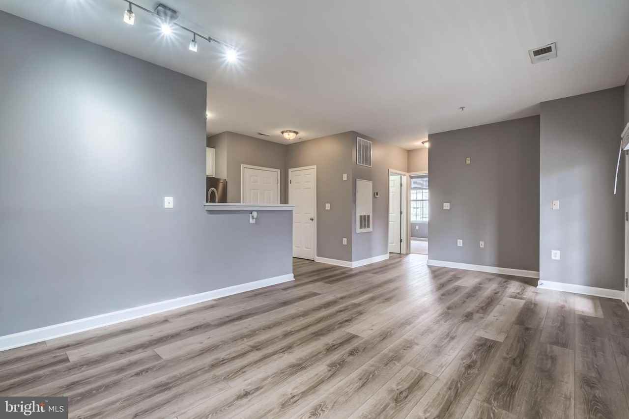 42539 Mayflower Te #201 - Photo 6 of 33