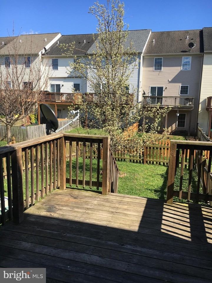 20 Mabel Lane - Photo 2 of 30