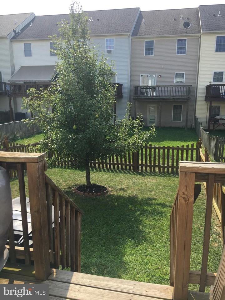 20 Mabel Lane - Photo 3 of 30