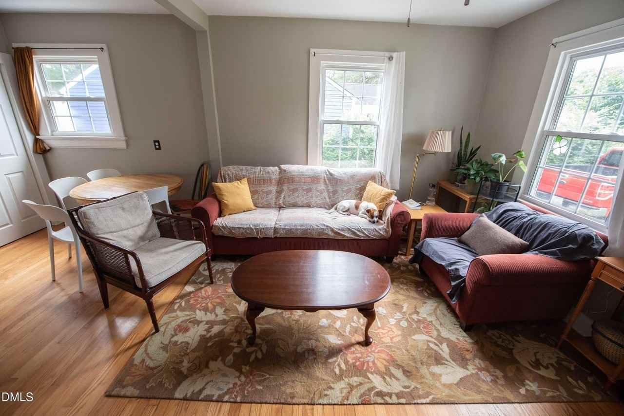 119 S Pettigrew St - Photo 4 of 20