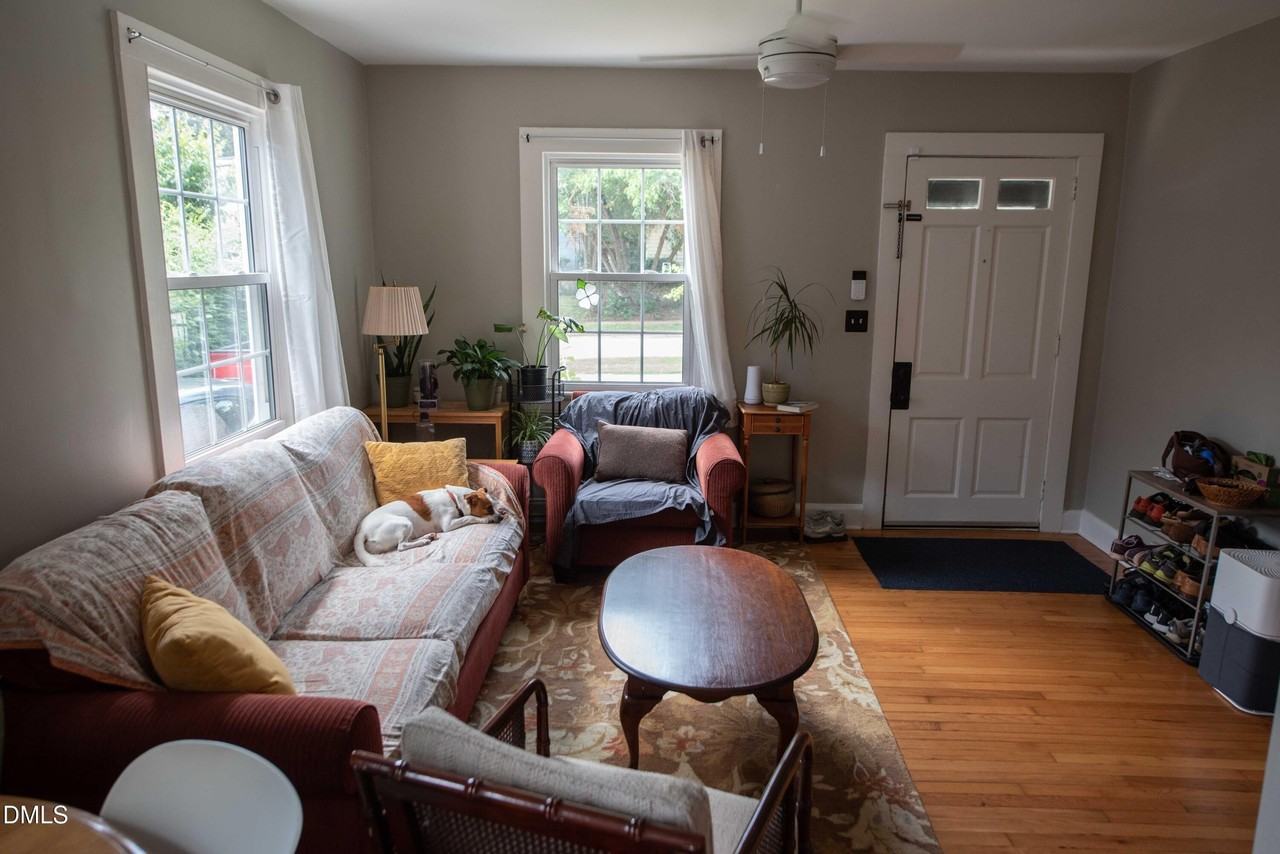 119 S Pettigrew St - Photo 6 of 20