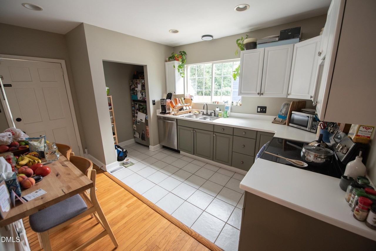 119 S Pettigrew St - Photo 7 of 20