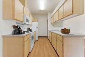 featured image of 16801 Se 1st St