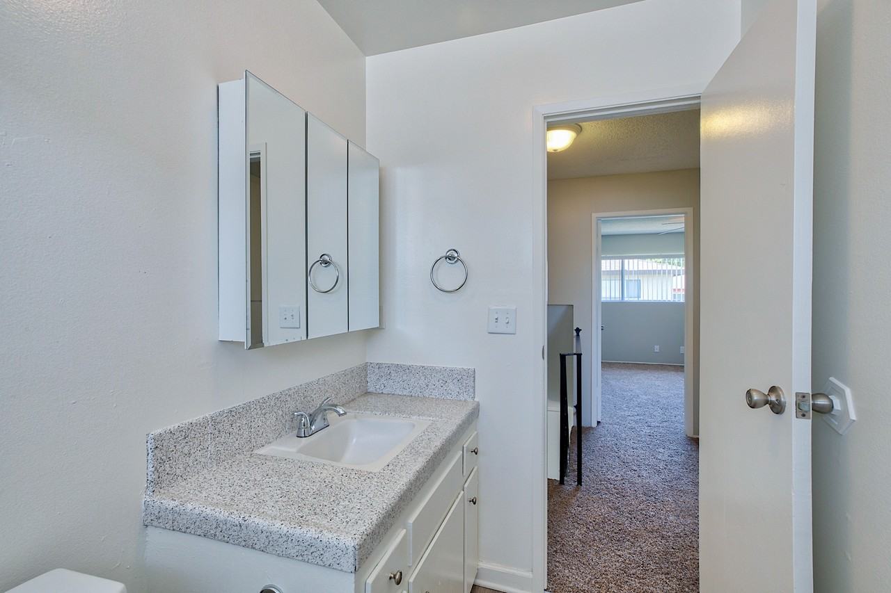 Claremont Villas - Photo 7 of 11