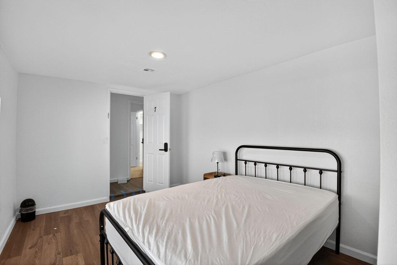 W Villa Theresa Dr - Photo 7 of 8