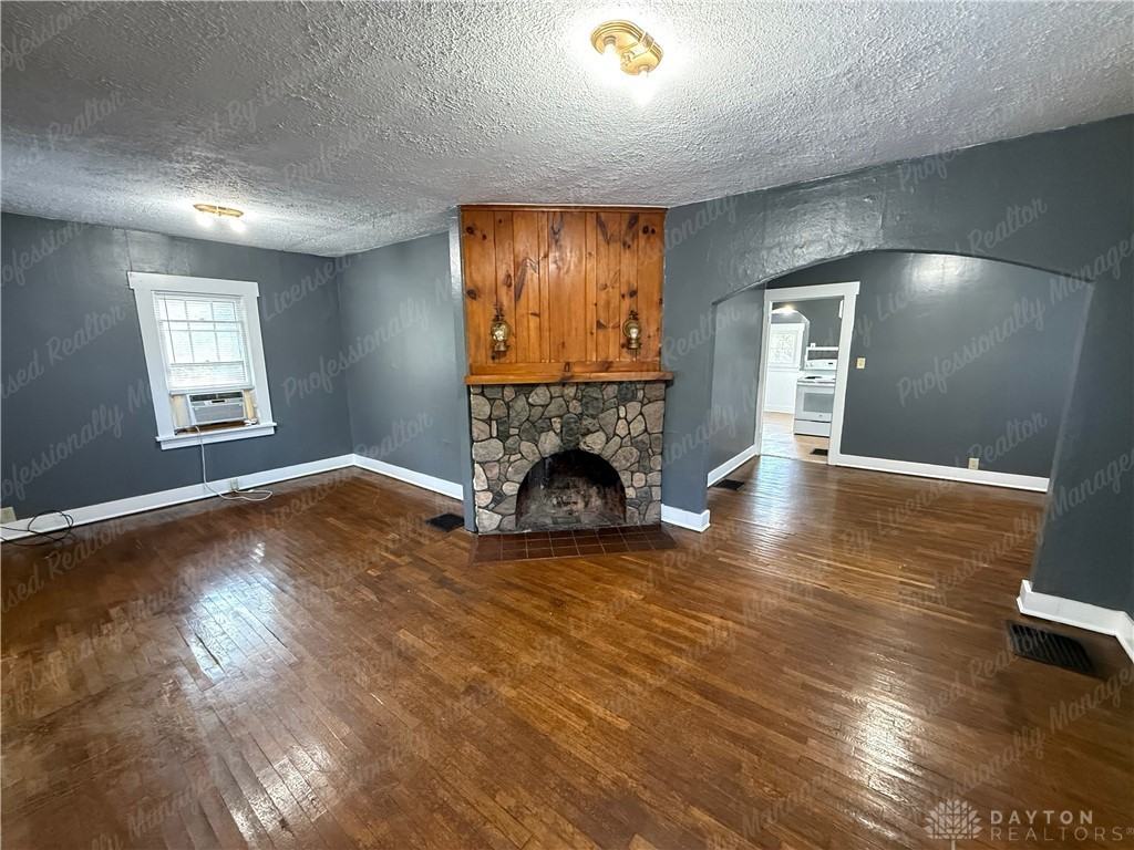 321 Fairfield Pike - Photo 4 of 30