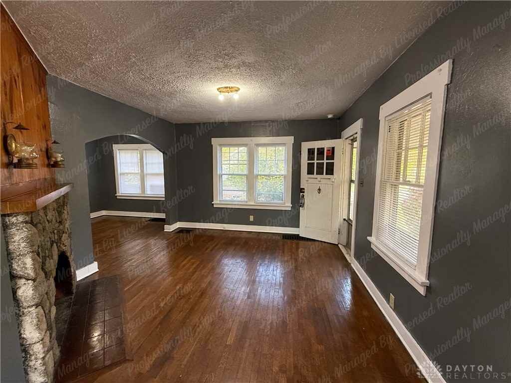 321 Fairfield Pike - Photo 7 of 30