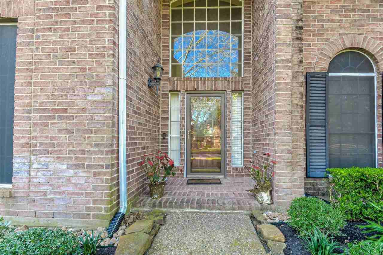 1914 Sand Hollow Lane - Photo 7 of 44