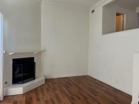 1208 S Mayflower Ave - Photo 2 of 27