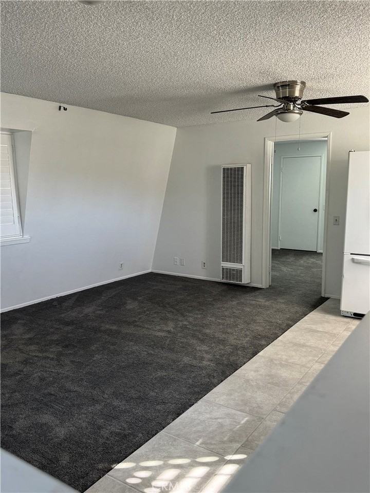 10495 Bluff St - Photo 4 of 9