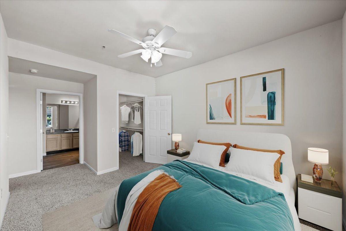 Crowne Chase Apartment Homes - Photo 5 of 31