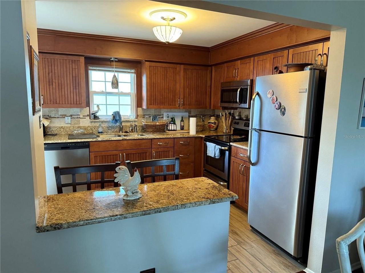 1706 Belleair Forest Dr - Photo 5 of 21