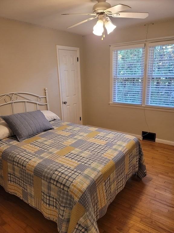 45 Pocasset Ave - Photo 5 of 11