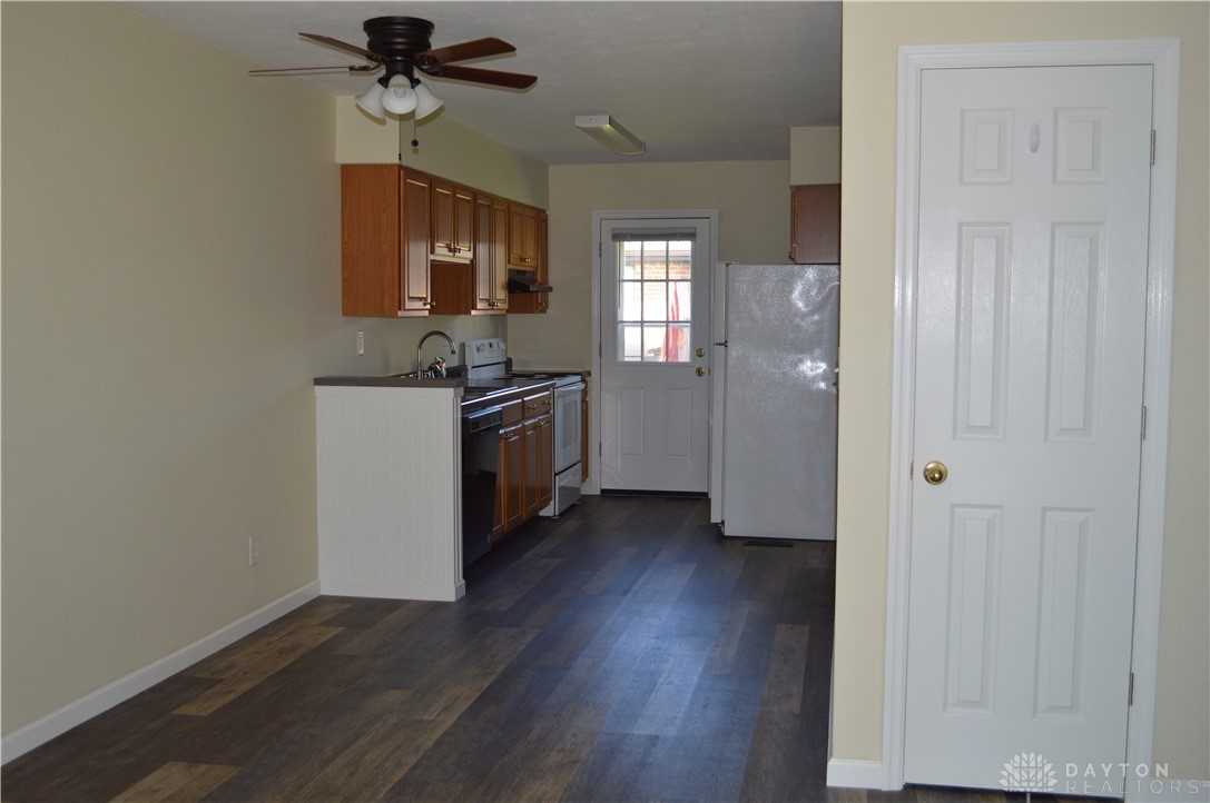 8496 Woodgrove Dr - Photo 3 of 20