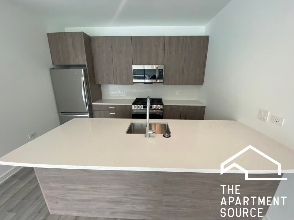 1118 W Patterson Ave #302 - Photo 5 of 18