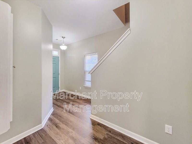 4 Wisner Ct - Photo 5 of 38