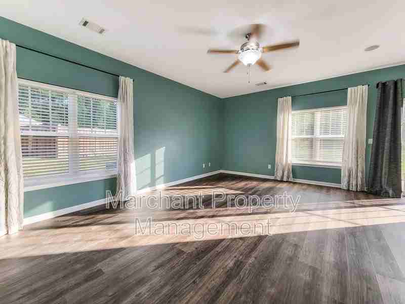 4 Wisner Ct - Photo 7 of 38