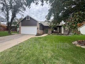 10012 W 20th St N - Photo 1 of 1