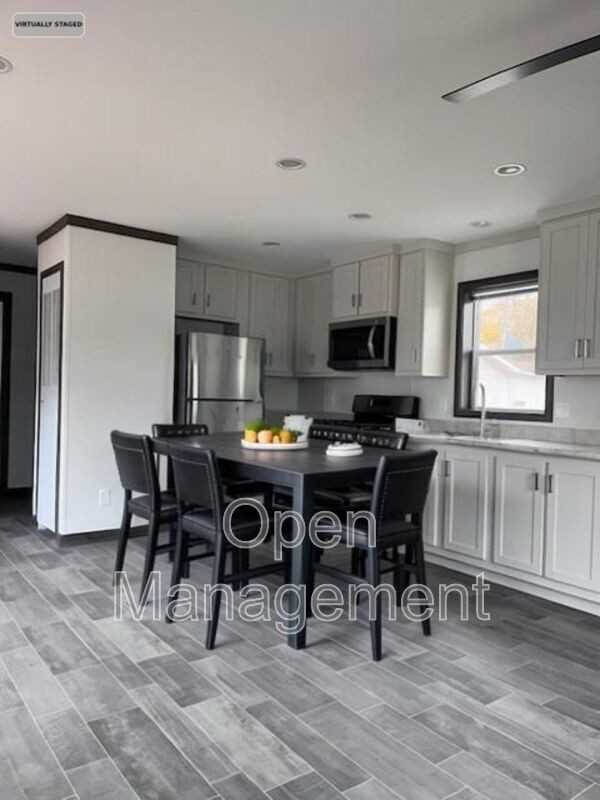 2301 Sw Oralabor Rd - Photo 3 of 9