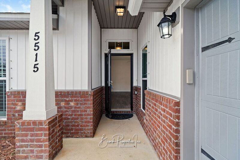 5515 Peach Dr - Photo 3 of 44