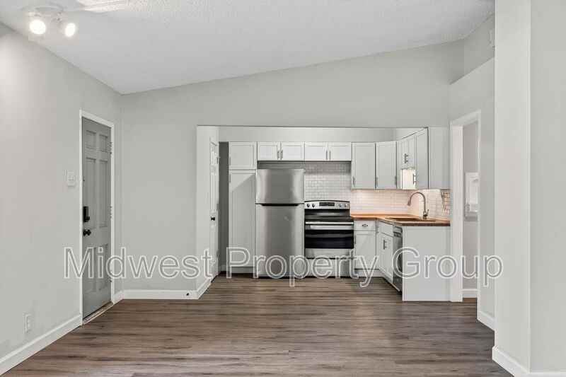 7348 Lynn Ave - Photo 5 of 24