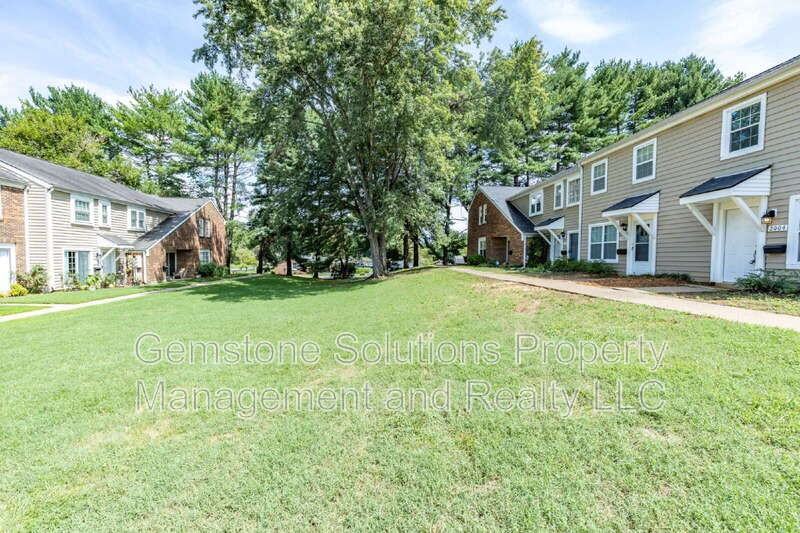 2004 Granville Road - Photo 3 of 39