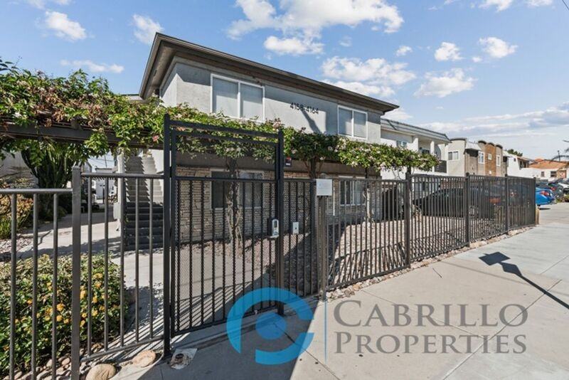 4158 1/2 32nd St - Photo 2 of 19