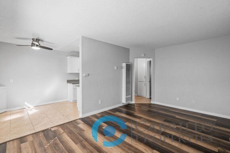 4158 1/2 32nd St - Photo 5 of 19